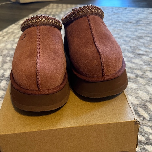 Women’s Ugg TAZZ Suede mules - Picture 2 of 9